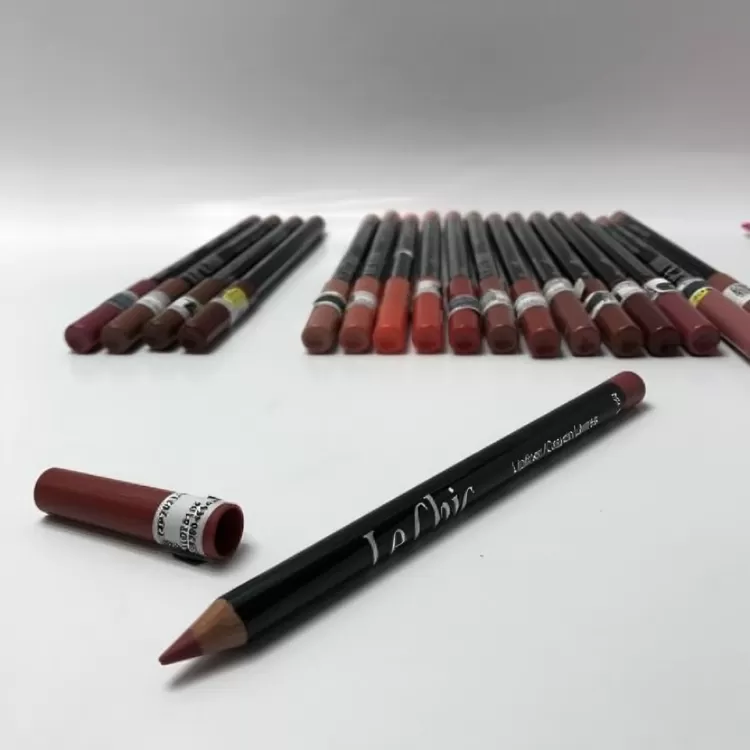 before after Lip Liner Lechic lechic lip liner