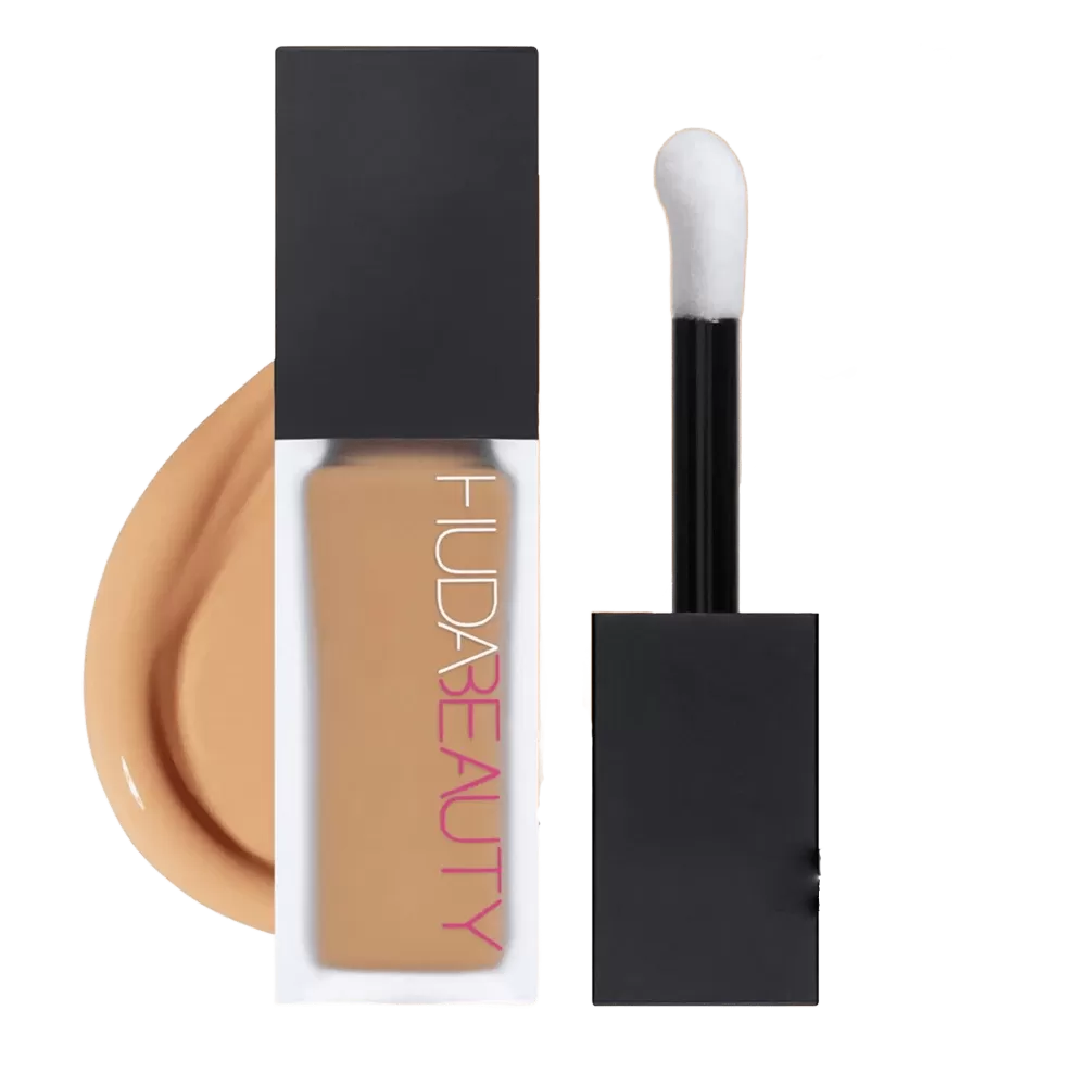 Concealer HUDA BEAUTY fauxfilter luminous matte buildable coverage crease proof concealer