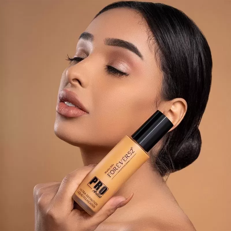 before after Foundation FOREVER52 Pro Artist Ultra Definition Liquid Foundation
